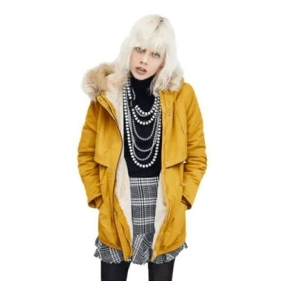 NWOT Zara Water Resistant Mustard Yellow Faux Fur Quilted Parka Jacket - Picture 3 of 10